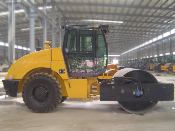 12 Ton Road Roller