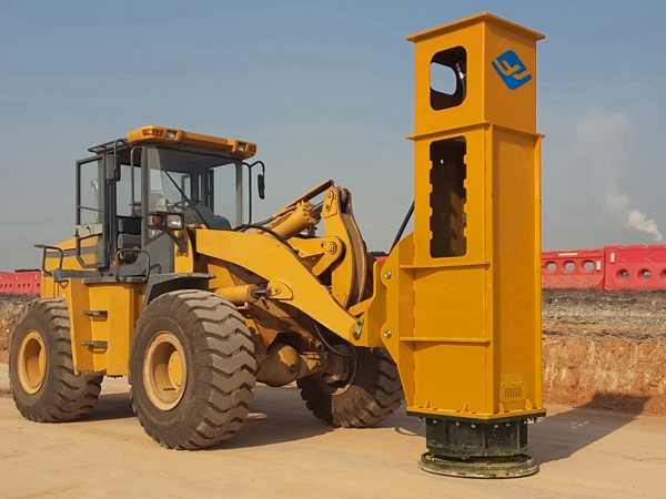 Hydraulic compactor